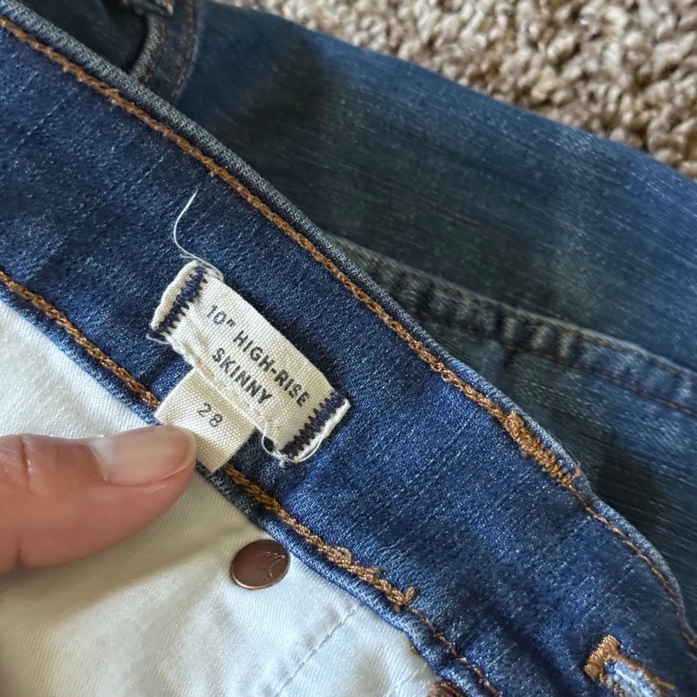 Madewell 10 High-Rise Skinny Jeans Blue Button Fly Distressed J7914 Womens 28 - Picture 2 of 13